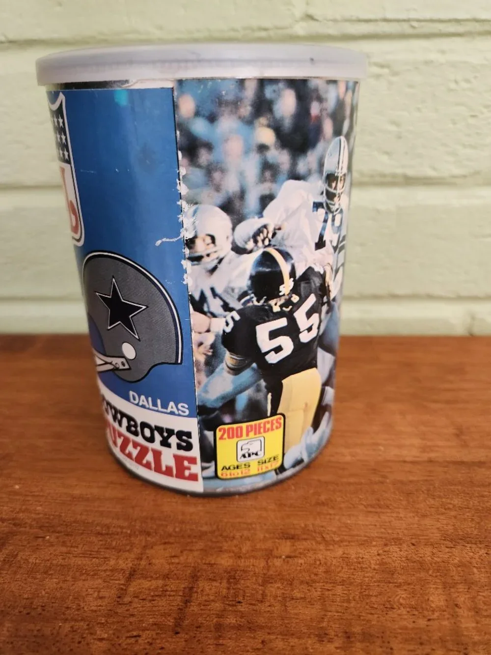 Vintage NFL 1976 Pittsburgh Steelers Dallas Cowboys Jigsaw Puzzle Canister T1